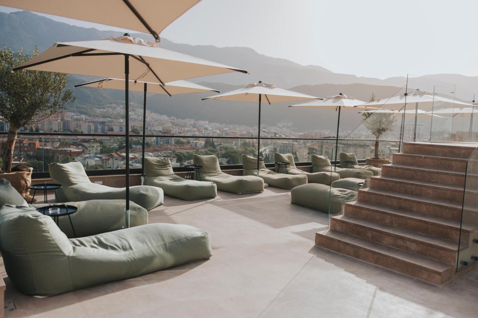 Infinity Hotel & More Будва Екстер'єр фото