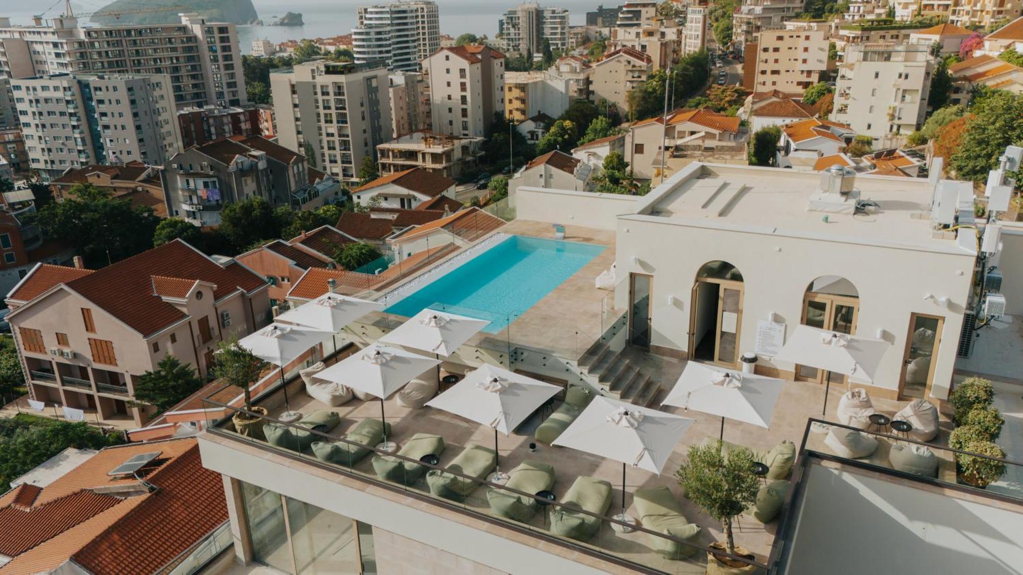 Infinity Hotel & More Будва Екстер'єр фото
