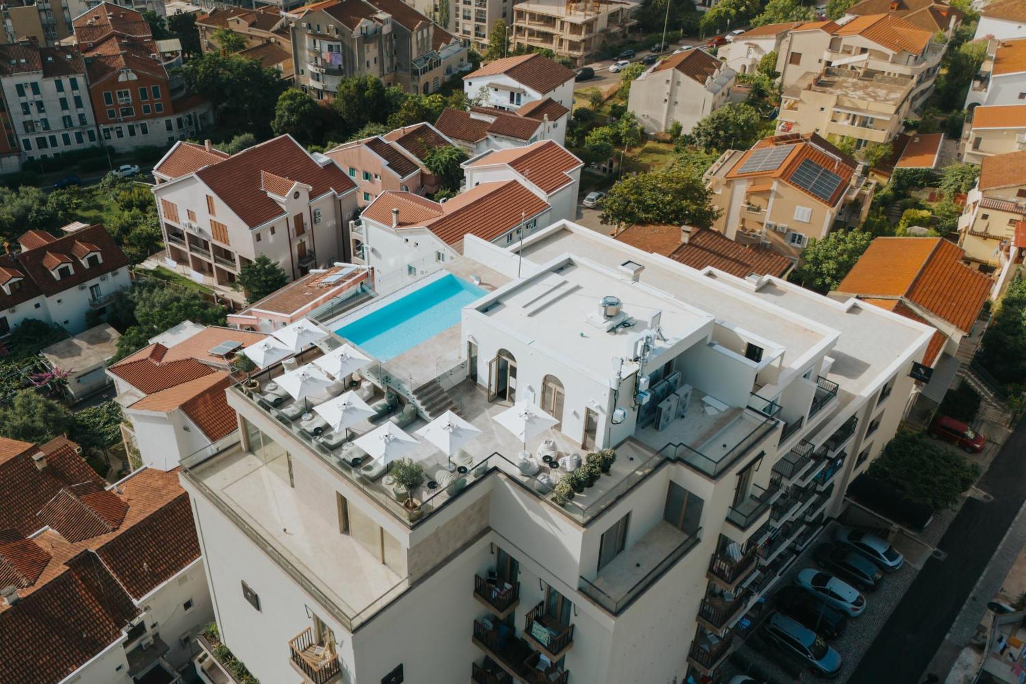 Infinity Hotel & More Будва Екстер'єр фото